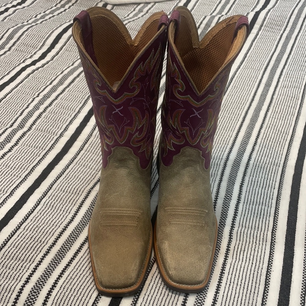 Twisted X boots purple with Lilac-green and orange. great condition - no box
